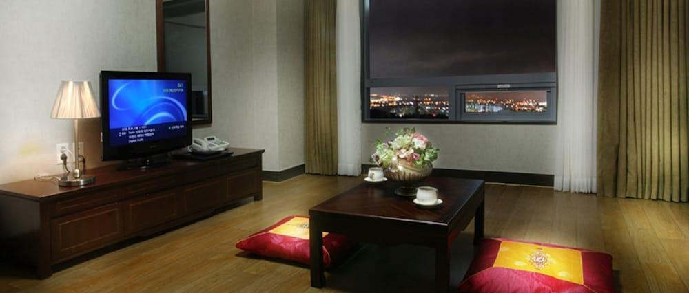 Interburgo Hotel Wonju Eksteriør bilde